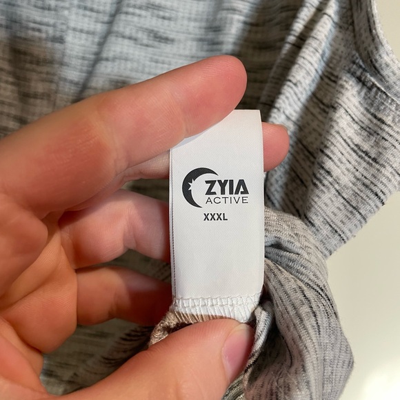 Zyia White Infinity Tank - Picture 8 of 8